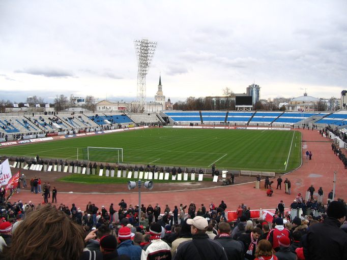 Стадион «Шинник»)